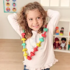 Activity pinchos formas colores eco