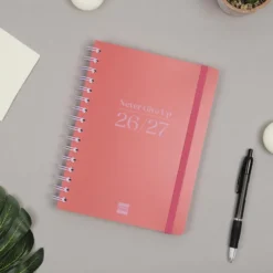Agenda cuarto semana vista horizontal Cosmo rojo 2026-2027