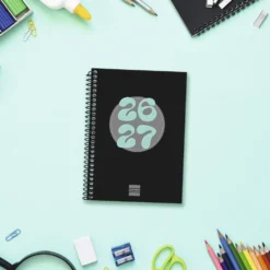 Agenda octavo día página Cool negro 2026-2027