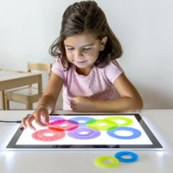 Anillos translúcidas colores y tamaños surtidos 16pzas para mesa de luz