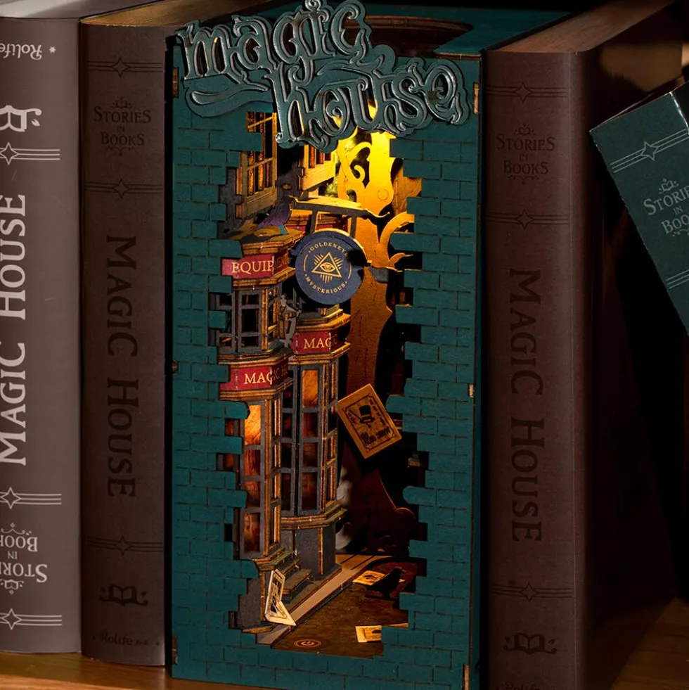DIY soporte libros 3D madera Magic House miniatura