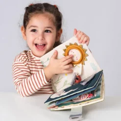 Libro de tela con actividades