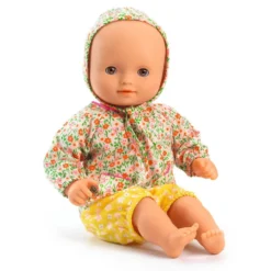 Muñeco con gorro, camisa y bombachos flores Petit Pan 32cm.