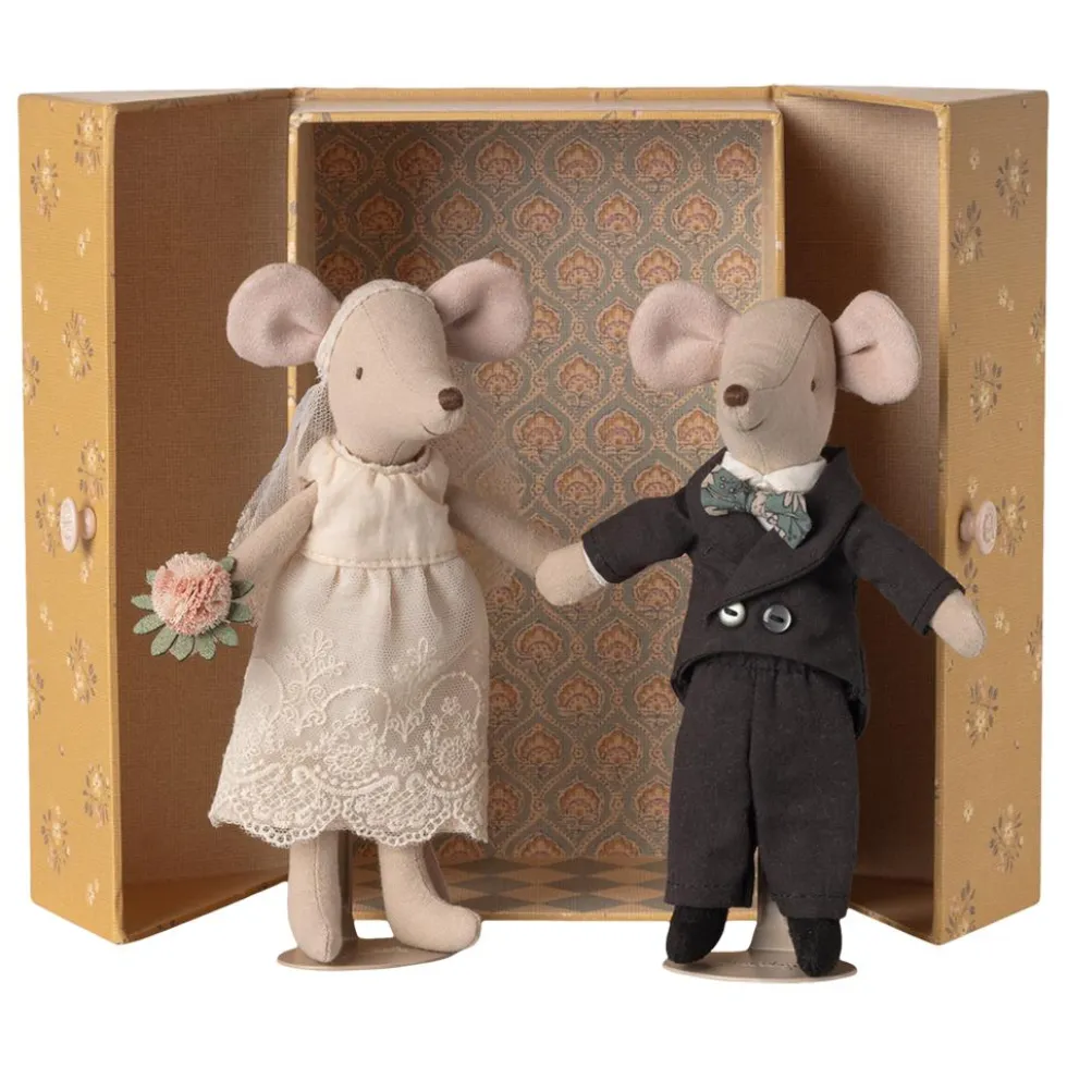 Pareja de ratones de boda en caja mamá y papá ratones
