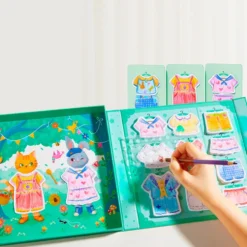 Set para colorear y vestir con notas adhesivas Amigos del bosque
